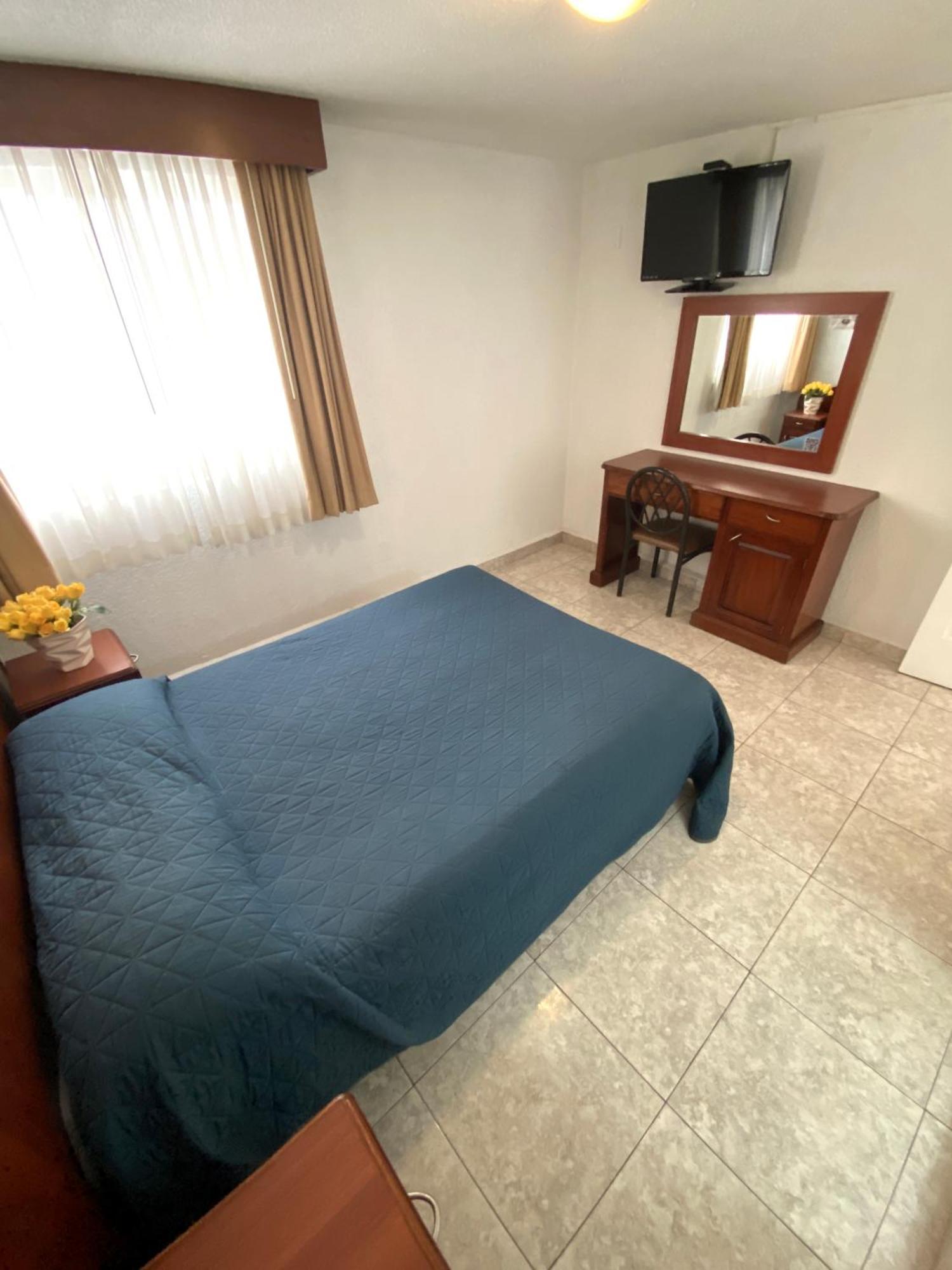 Hotel Qualitel Plus 莫雷利亚 外观 照片