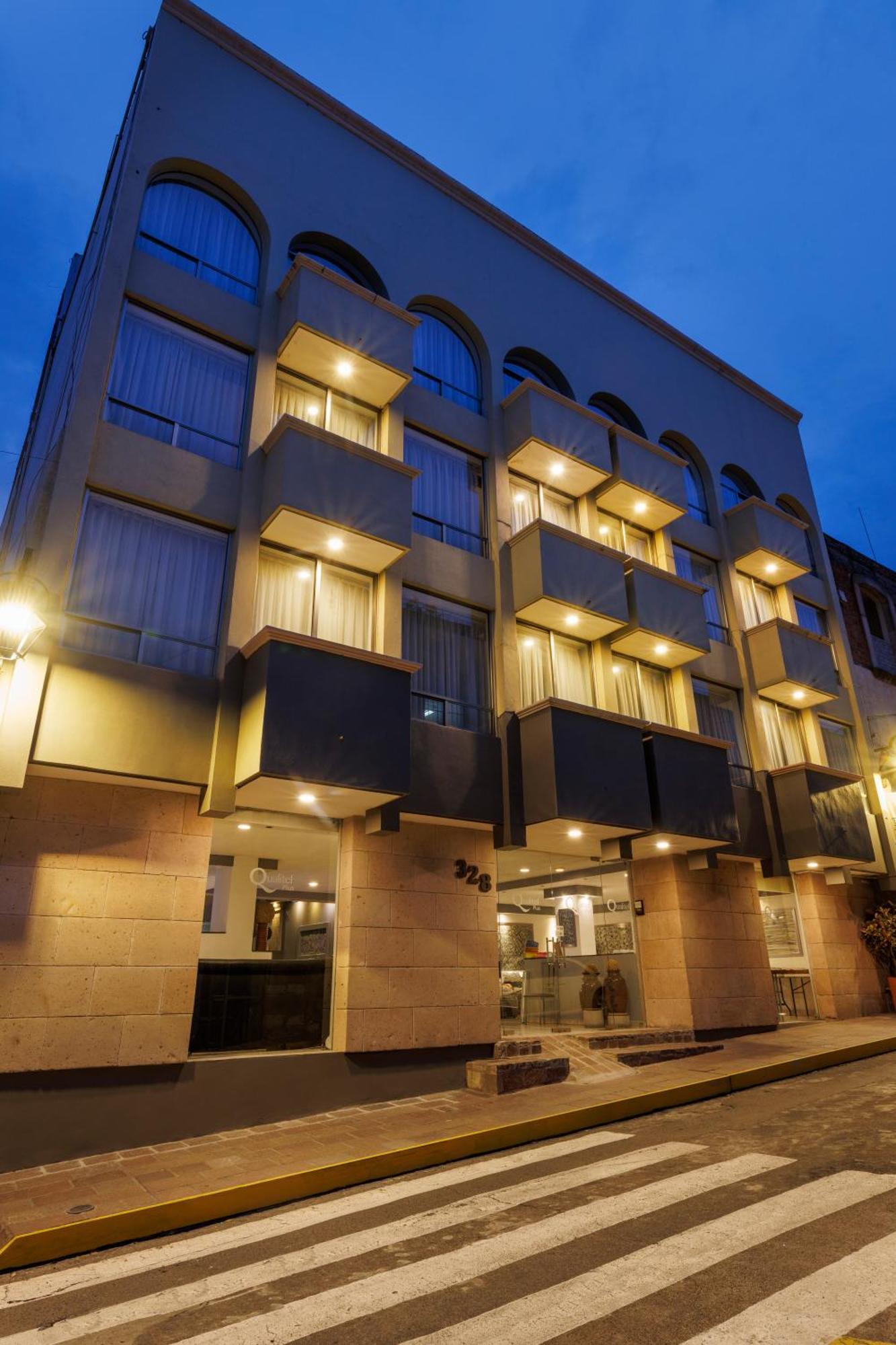Hotel Qualitel Plus 莫雷利亚 外观 照片
